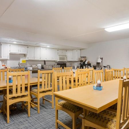 Rodeway Inn Branson, Brick House المظهر الخارجي الصورة