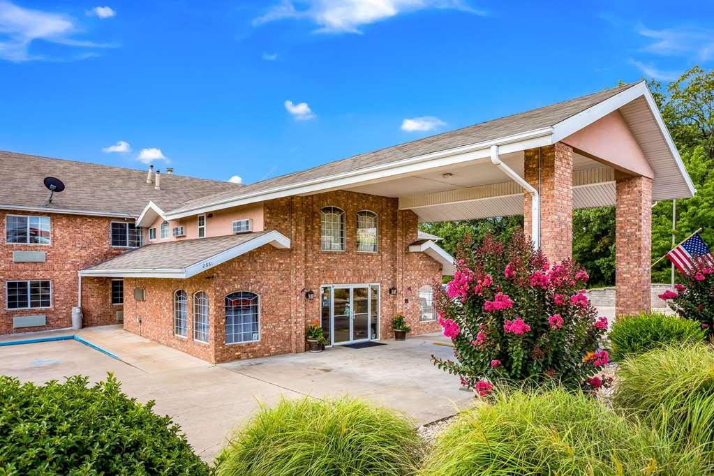 Rodeway Inn Branson, Brick House المظهر الخارجي الصورة