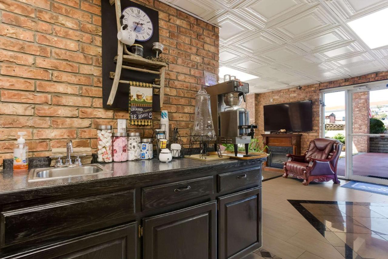 Rodeway Inn Branson, Brick House المظهر الخارجي الصورة