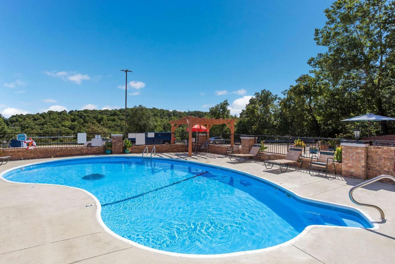 Rodeway Inn Branson, Brick House المظهر الخارجي الصورة