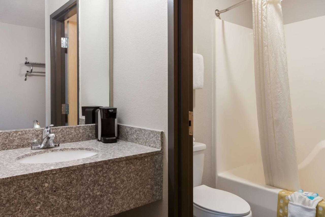 Rodeway Inn Branson, Brick House المظهر الخارجي الصورة