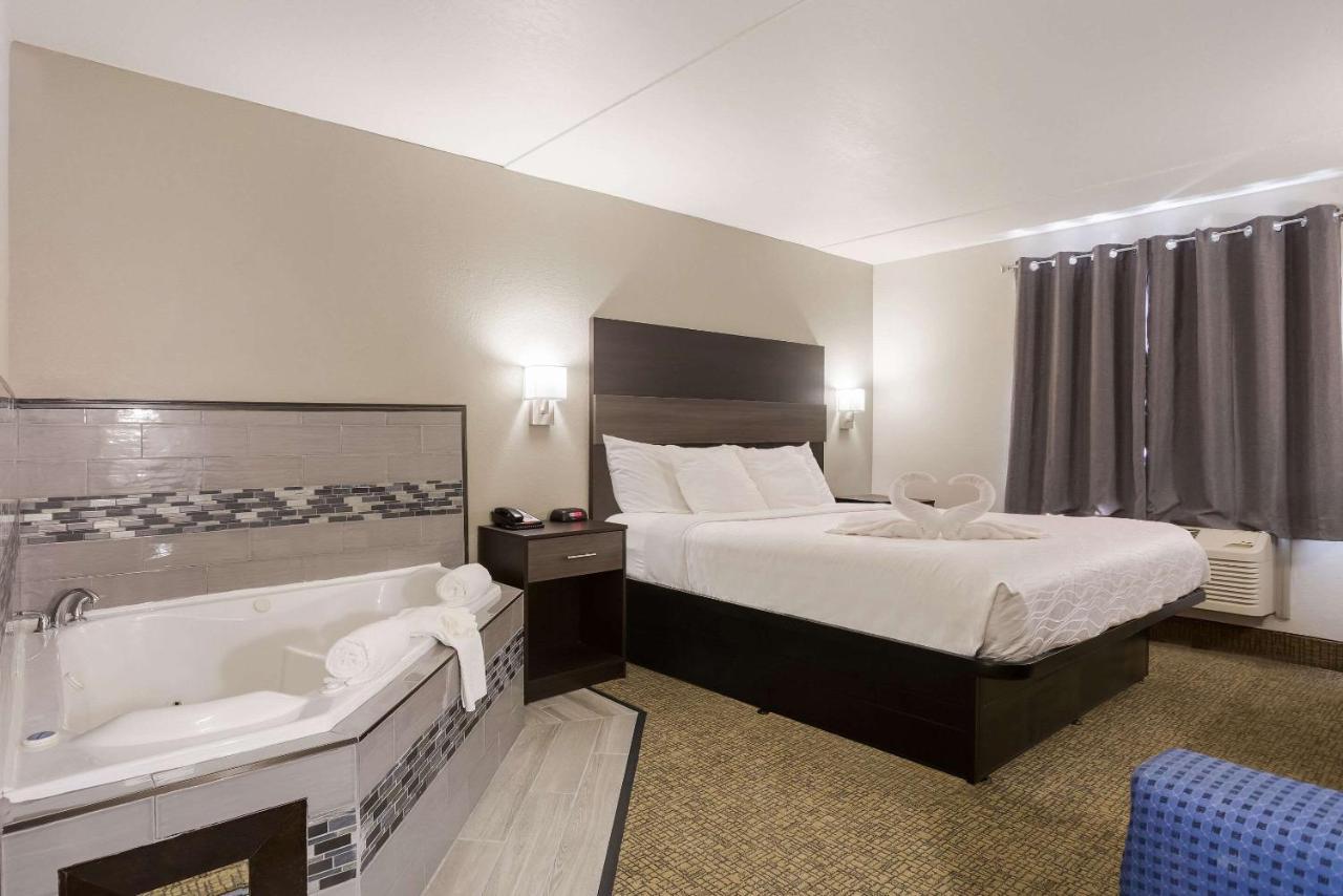 Rodeway Inn Branson, Brick House المظهر الخارجي الصورة