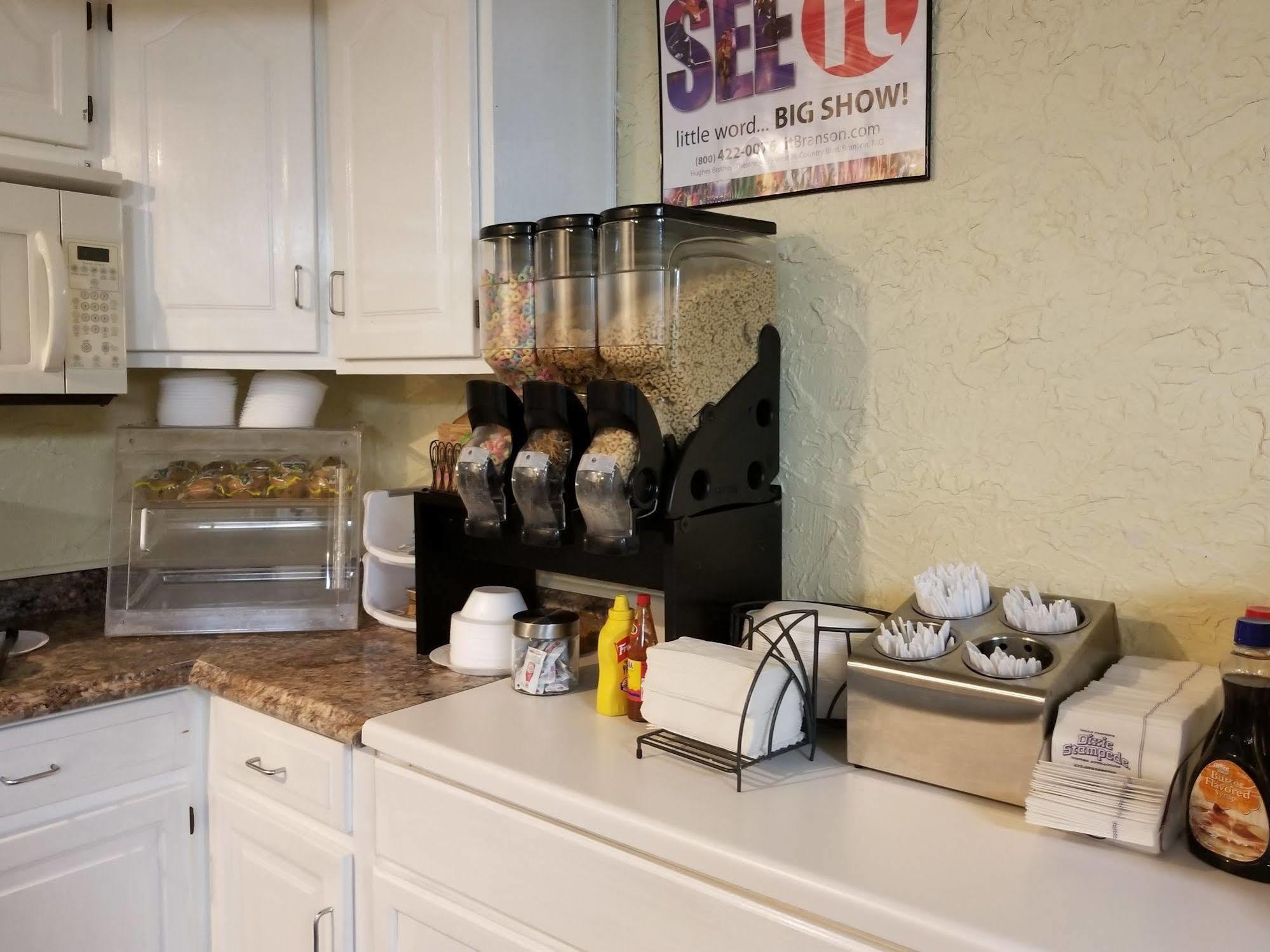 Rodeway Inn Branson, Brick House المظهر الخارجي الصورة