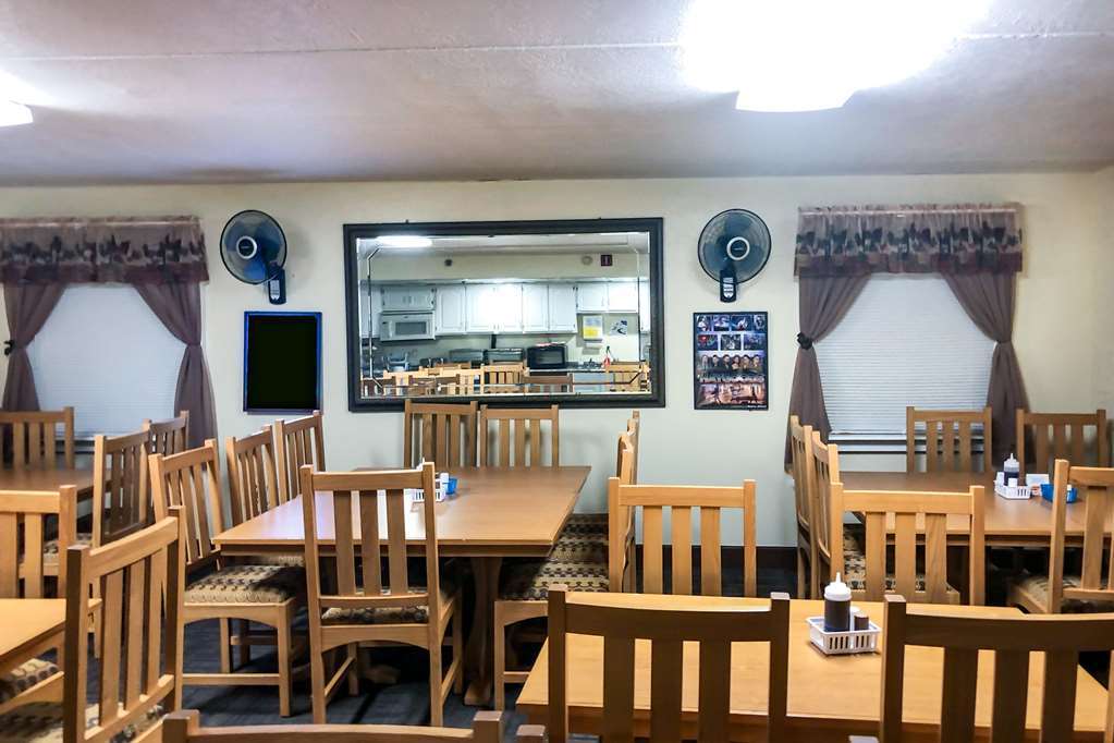 Rodeway Inn Branson, Brick House المطعم الصورة